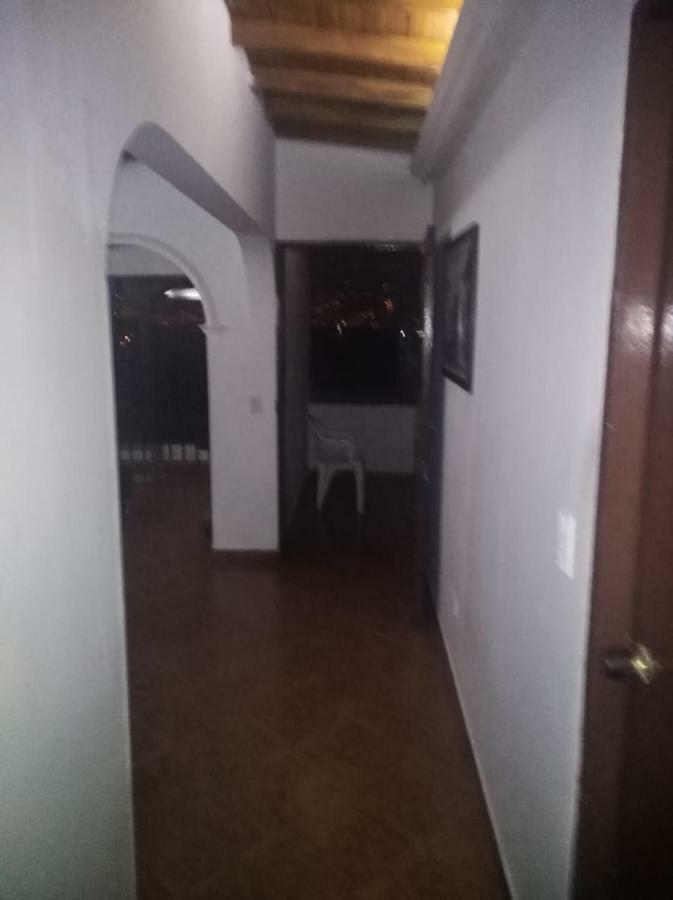 Habitacion Cerca Al Centro เมเดยิน ภายนอก รูปภาพ