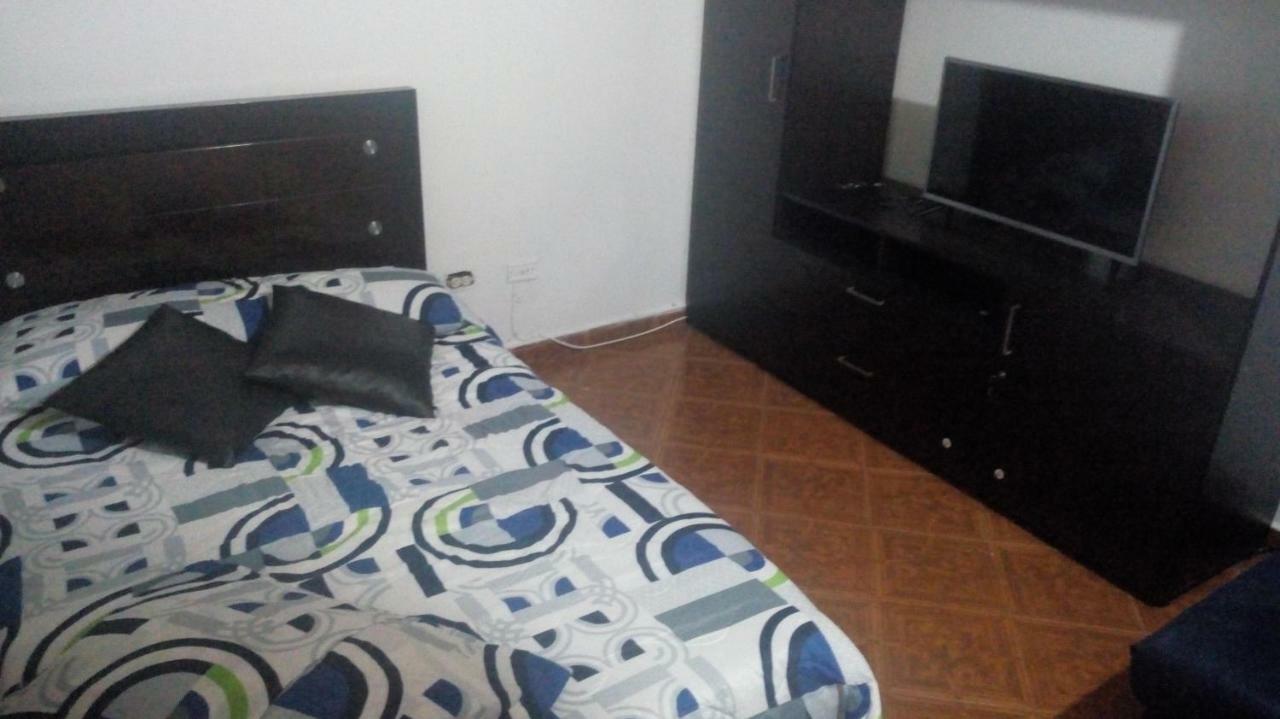 Habitacion Cerca Al Centro เมเดยิน ภายนอก รูปภาพ